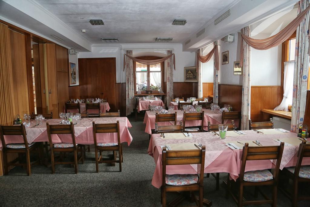 Gasthof Adler Frick المظهر الخارجي الصورة